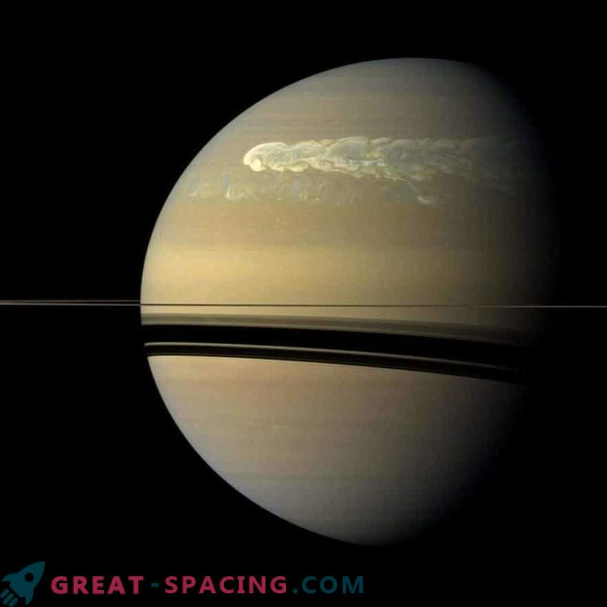 Największa burza Saturna