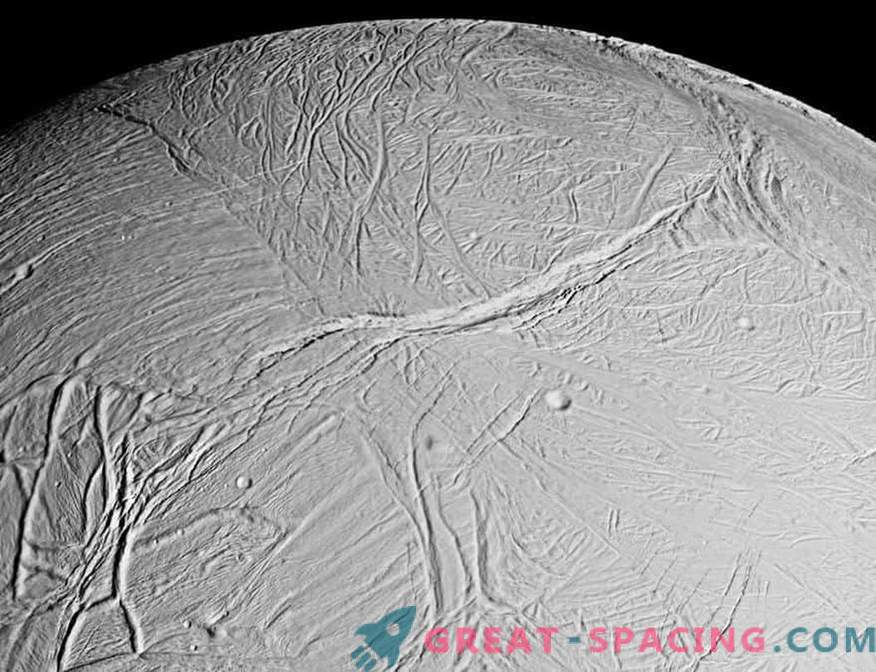 Enceladus może ukryć życie