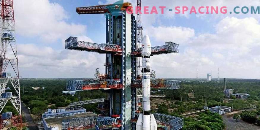 Indie uruchamiają mega rakietę