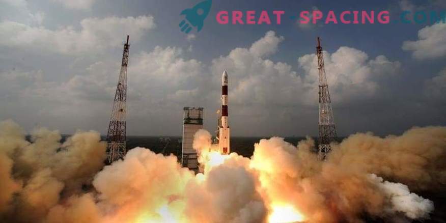 Indyjska rakieta przygotowuje się do natychmiastowego uruchomienia 104 satelitów