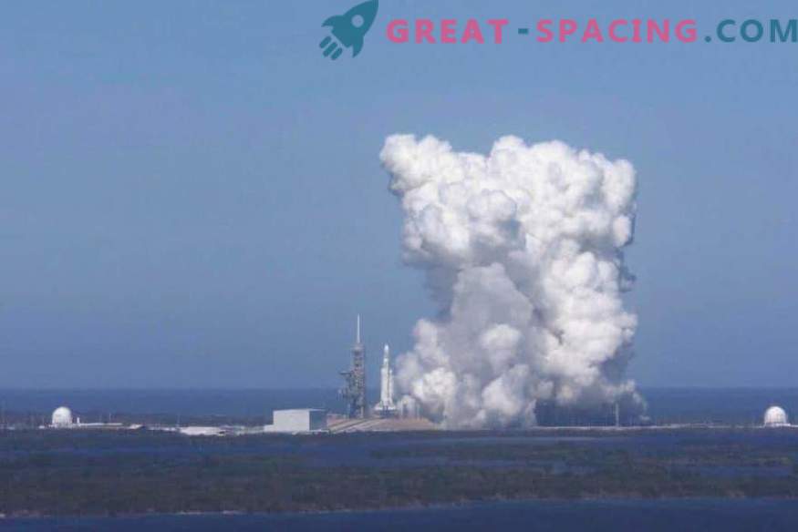 SpaceX testuje nową dużą rakietę