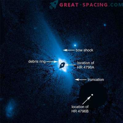 Мащабна система от прашен материал около звездата HR 4796A