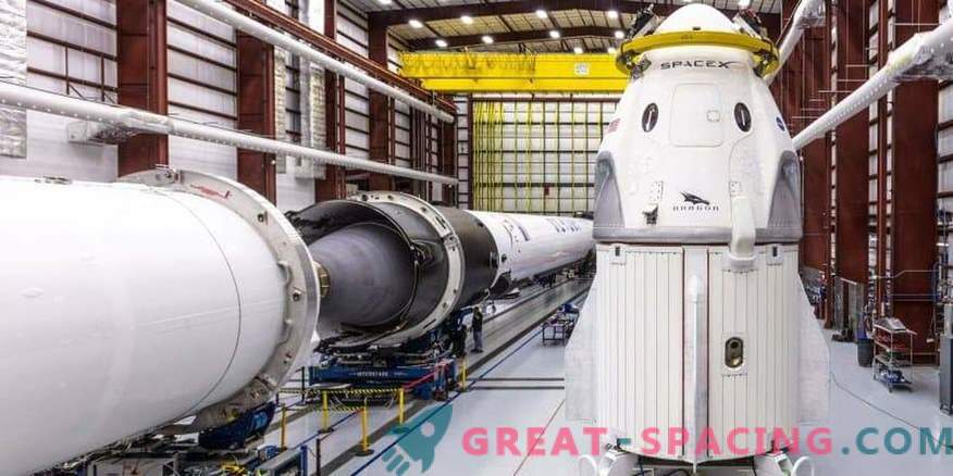 Pierwszy statek kosmiczny SpaceX jest gotowy do debiutu