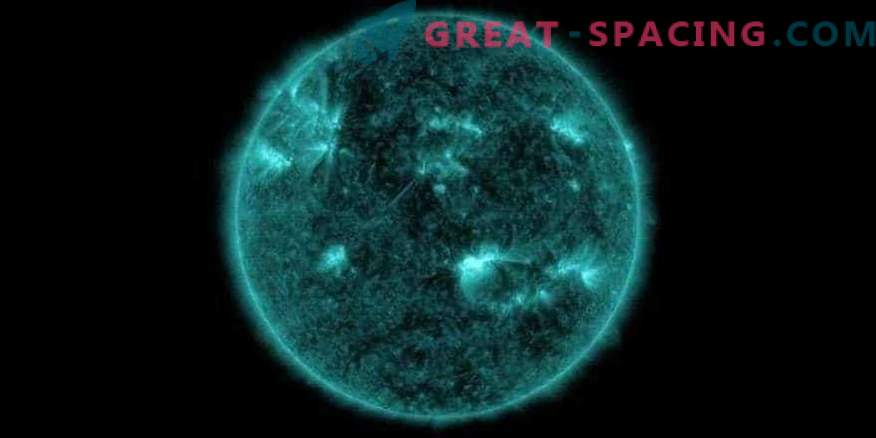 NASA przechwytuje impulsy rozbłysków na Słońcu i Ziemi