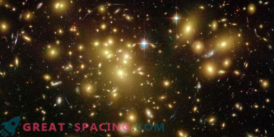 Natura niezwykle masywnych gromad galaktycznych
