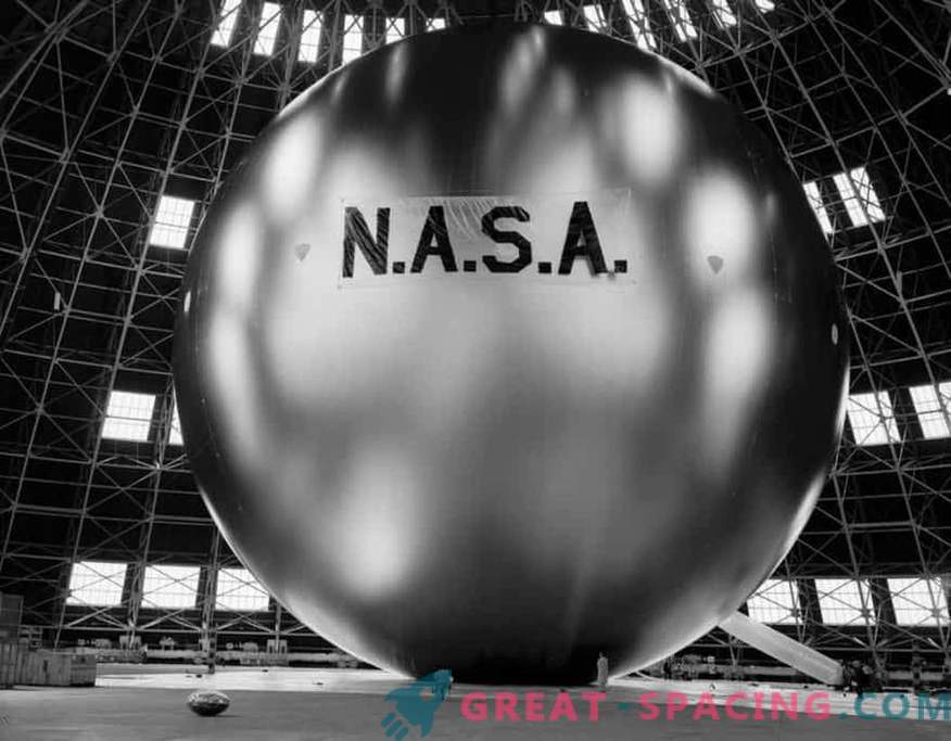 Pierwszym satelitą komunikacyjnym był gigantyczny balon