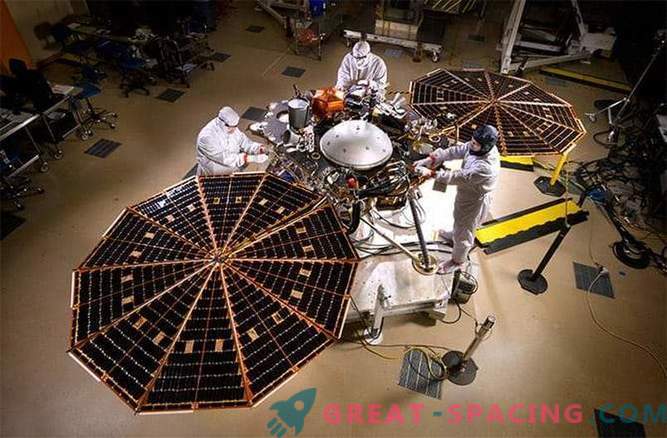 NASA rozpoczyna testowanie kolejnego zaskakującego marsjańskiego modułu pochodzenia - InSight