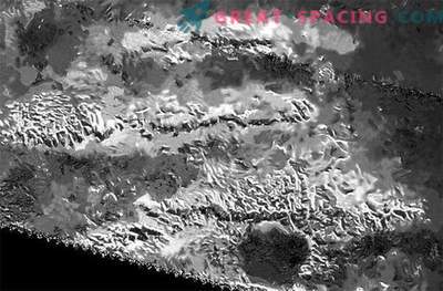 Najwyższe góry Tytana - co kryje się pod nimi?