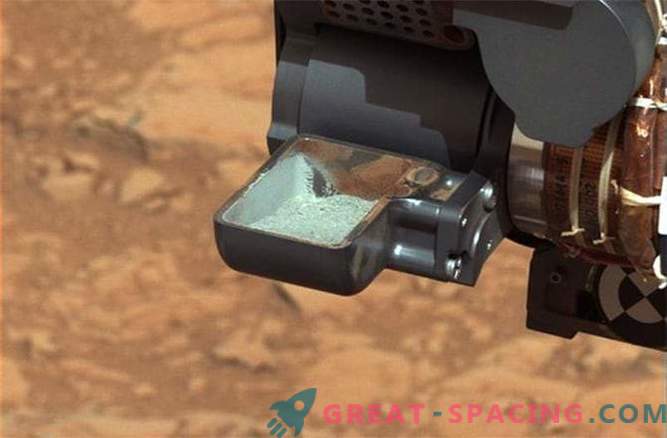 Nagły wyciek i ciekawe wyniki organicznych eksperymentów organicznych Curiosity na Marsie