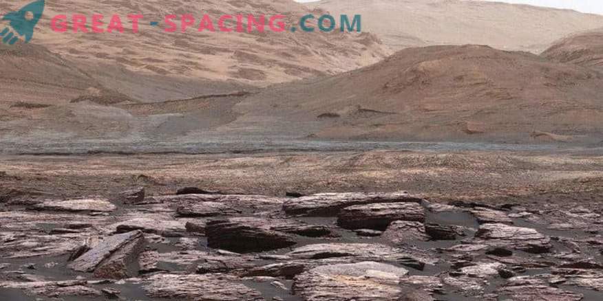 Ciekawość odkryła dziwne purpurowe skały na Marsie