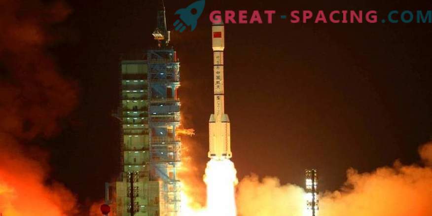 Chiny starają się wyprzedzić NASA za pomocą super-napędzanej rakiety
