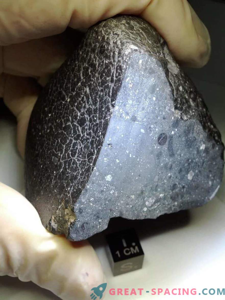 Метеорити донесе вода на Земјата во првите два милиони години
