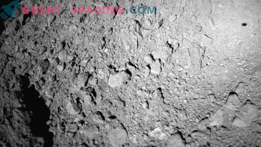 Japońskie podwozie MASCOT dotknęło powierzchni asteroidy Ryugu