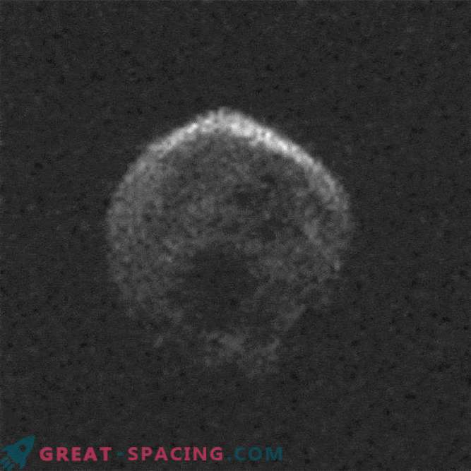 Naukowcy otrzymali obrazy radarowe strasznej komety