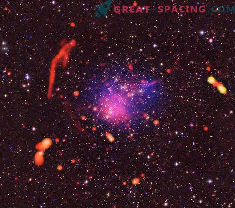 Niesamowite wyniki kolizji galaktycznych gromad