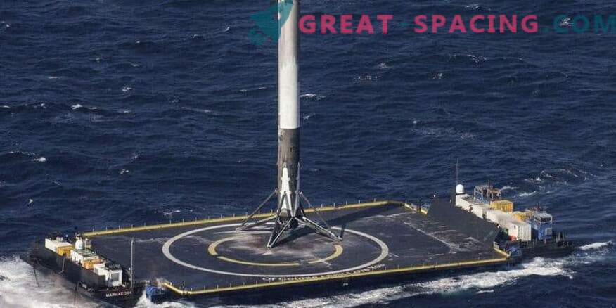 Udany powrót rakiety SpaceX po starcie wojskowym