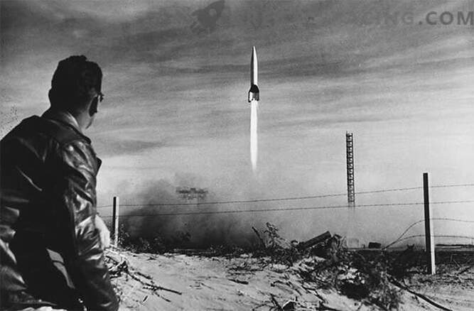 V-2: rakieta napędzana przez faszystowską niemiecką maszynę wojskową