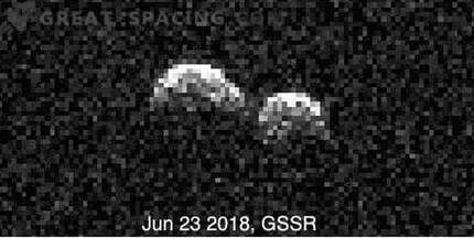 Obserwatoria jednoczą się, by studiować rzadką podwójną asteroidę