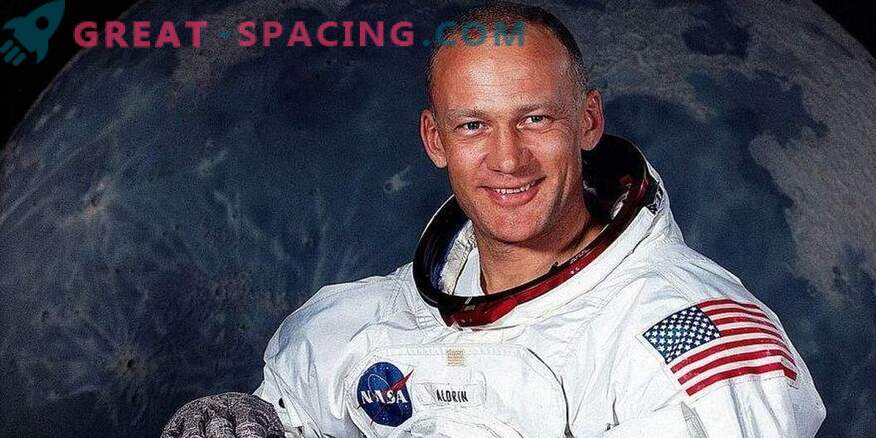 Światło za statkiem kosmicznym. What Buzz Aldrin Saw